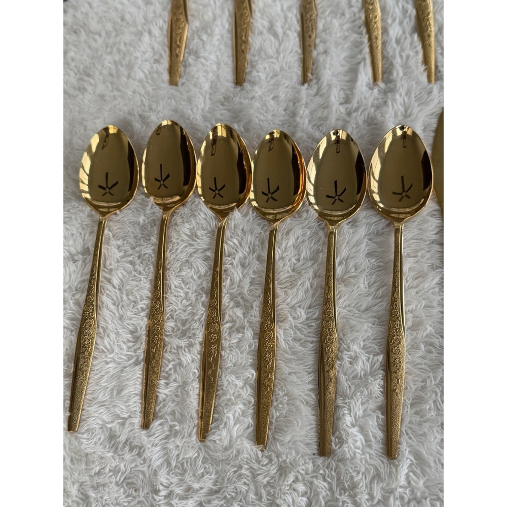 Golden Bouquet 24 kt Gold Electroplate 24 Pieces Flatware & Serving 1980’s - Picture 9 of 16